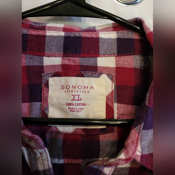 Sonoma long sleeve button-up shirt size xl. - Picture 7 of 8